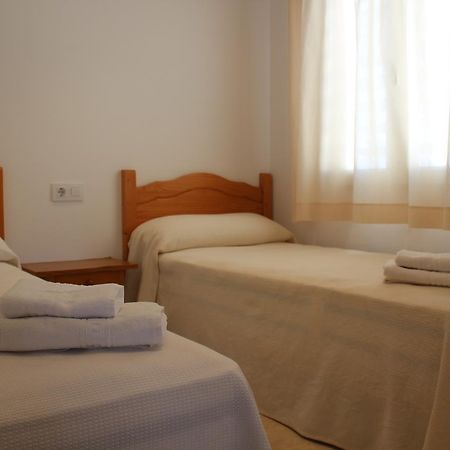 Apartamentos Rayma I-Ii-Iii Cala Blanca  Esterno foto