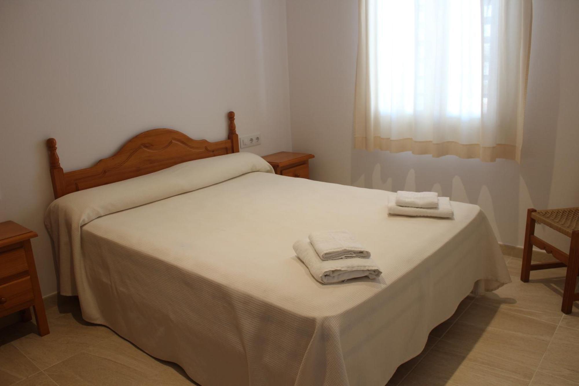 Apartamentos Rayma I-Ii-Iii Cala Blanca  Esterno foto