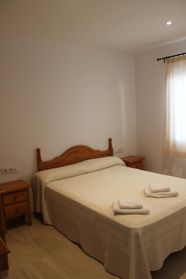 Apartamentos Rayma I-Ii-Iii Cala Blanca  Esterno foto
